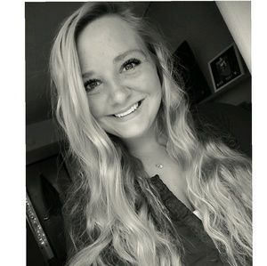 Meet your Posher, Isabelle